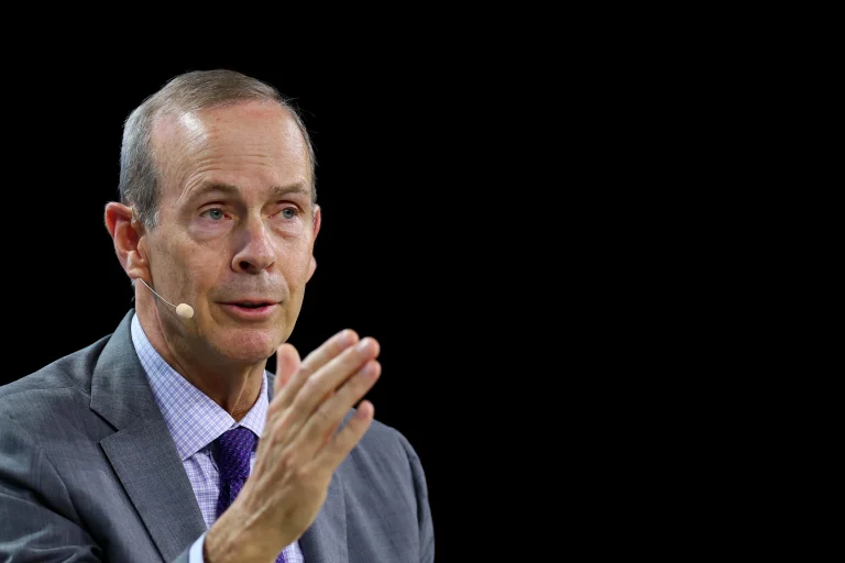 Energy executives discuss global supply crisis