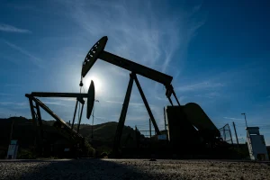 Brent crude price surge Hormuz