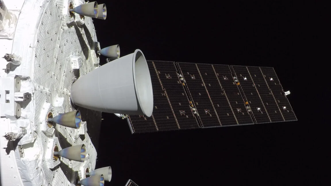 Orion helium leak forces redesign but poses no risk to Artemis II re‑entry