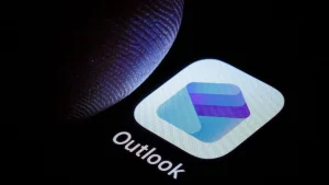 Outlook down Microsoft email issue