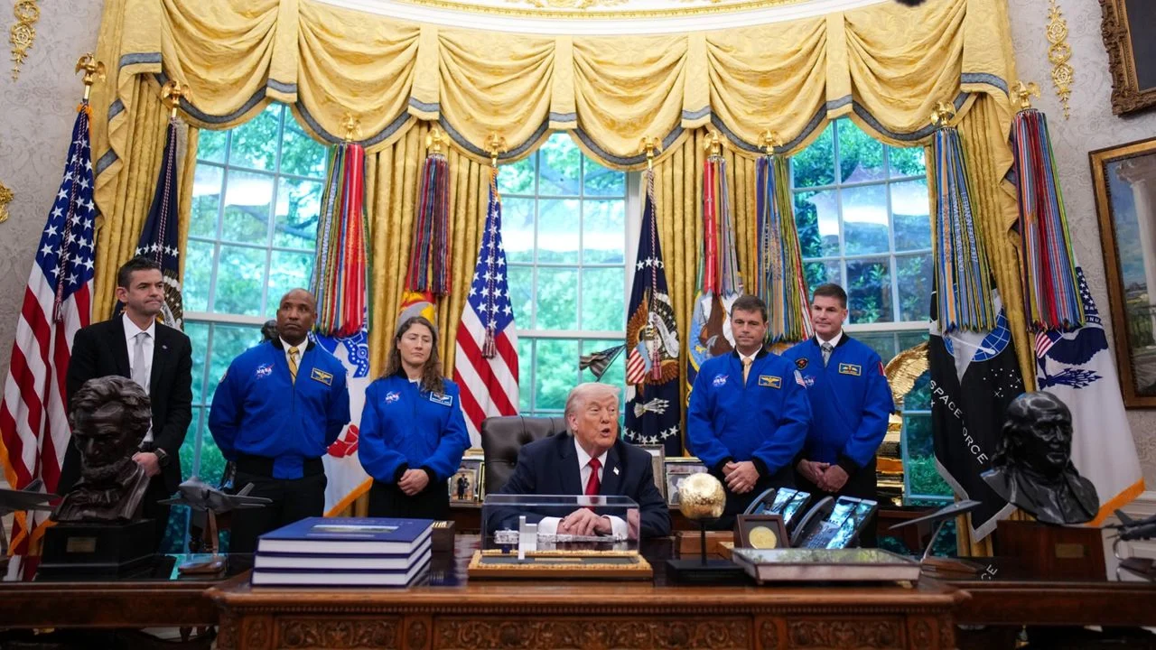 Trump Hosts Artemis 2 Moon Astronauts in Oval Office – Highlights and Implications