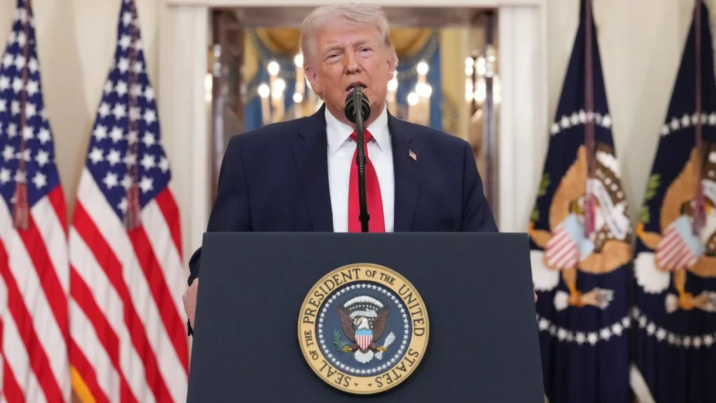 Trump Warns Iran: U.S. to Bomb ‘Back to Stone Ages’ in 2-3 Weeks