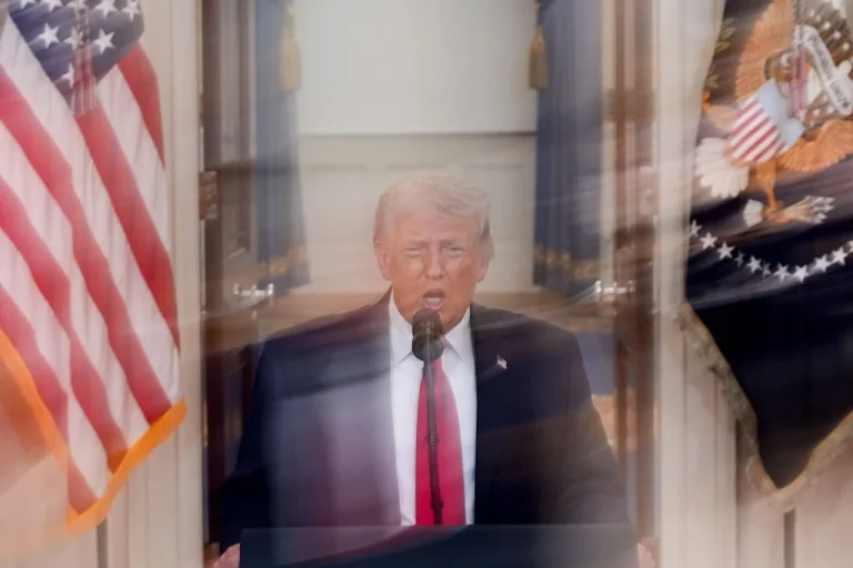 Trump addresses nation on Iran war strategy