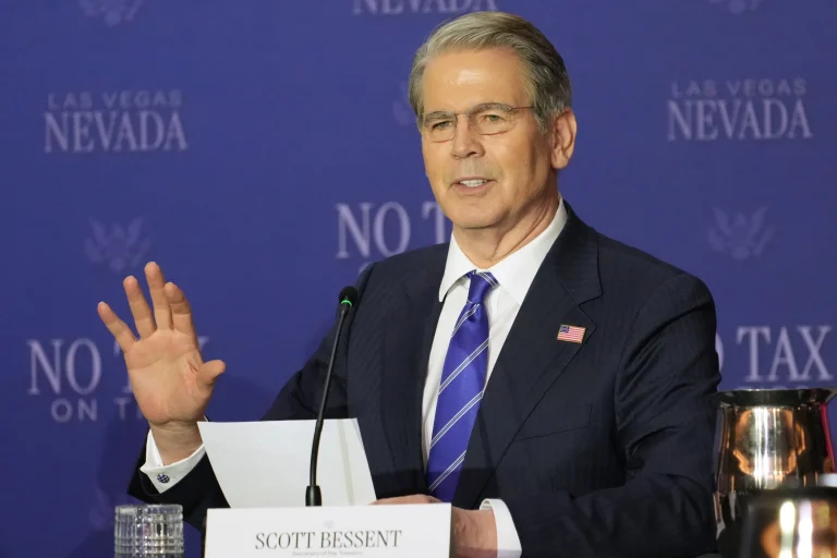 U.S. extends Russian oil waiver
