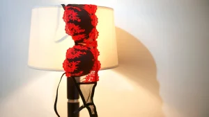 Casual sex brain impact illustration