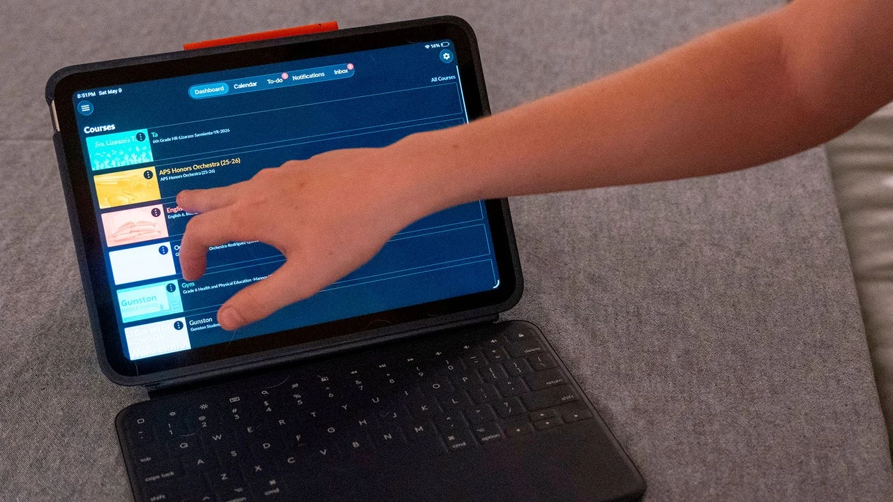 Backlash Grows Over School-Issued Devices as Screens Flood U.S. Classrooms