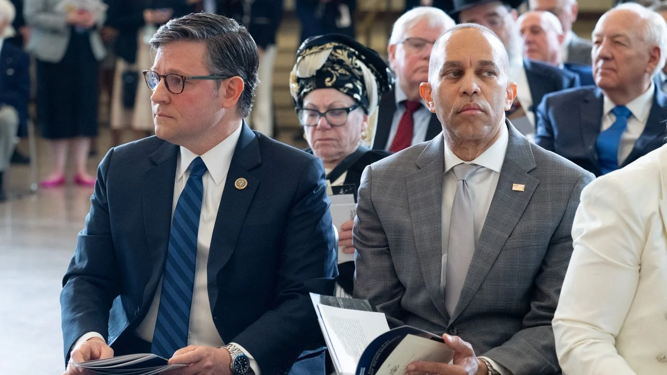 Congressional Leaders Urge Absentee Lawmakers to Return Amid Tied Vote