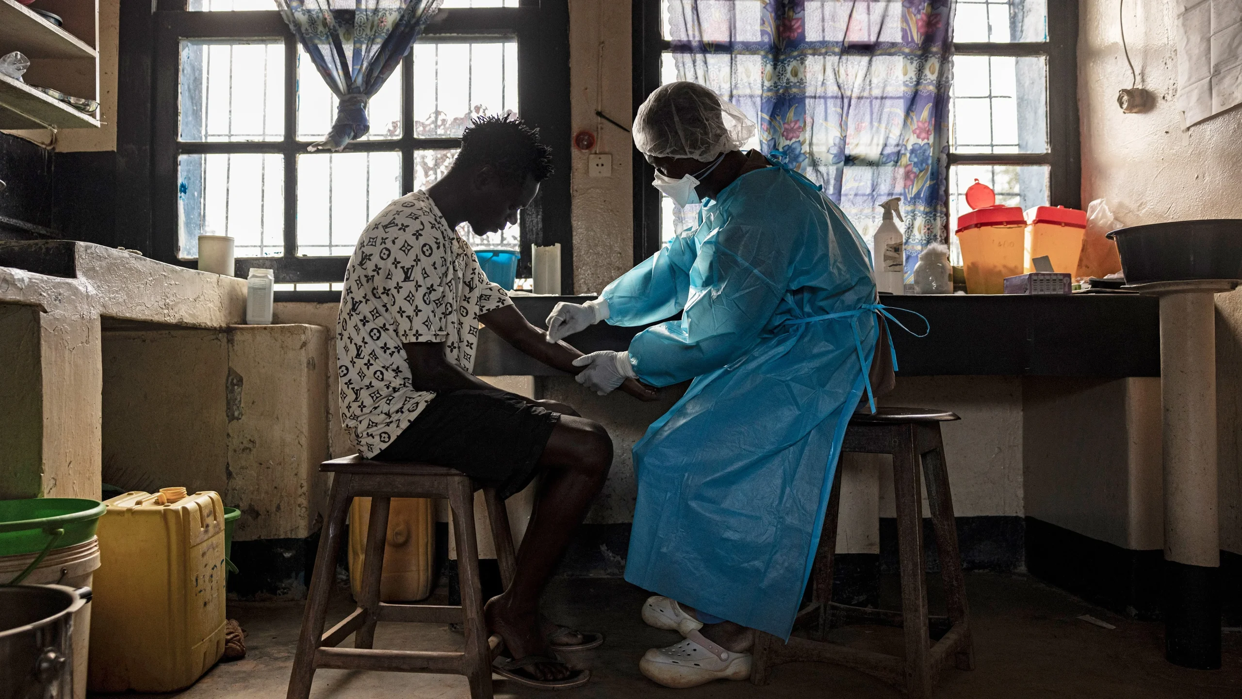 Ebola Outbreak: U.S. Strategy Exposes Critical Gaps