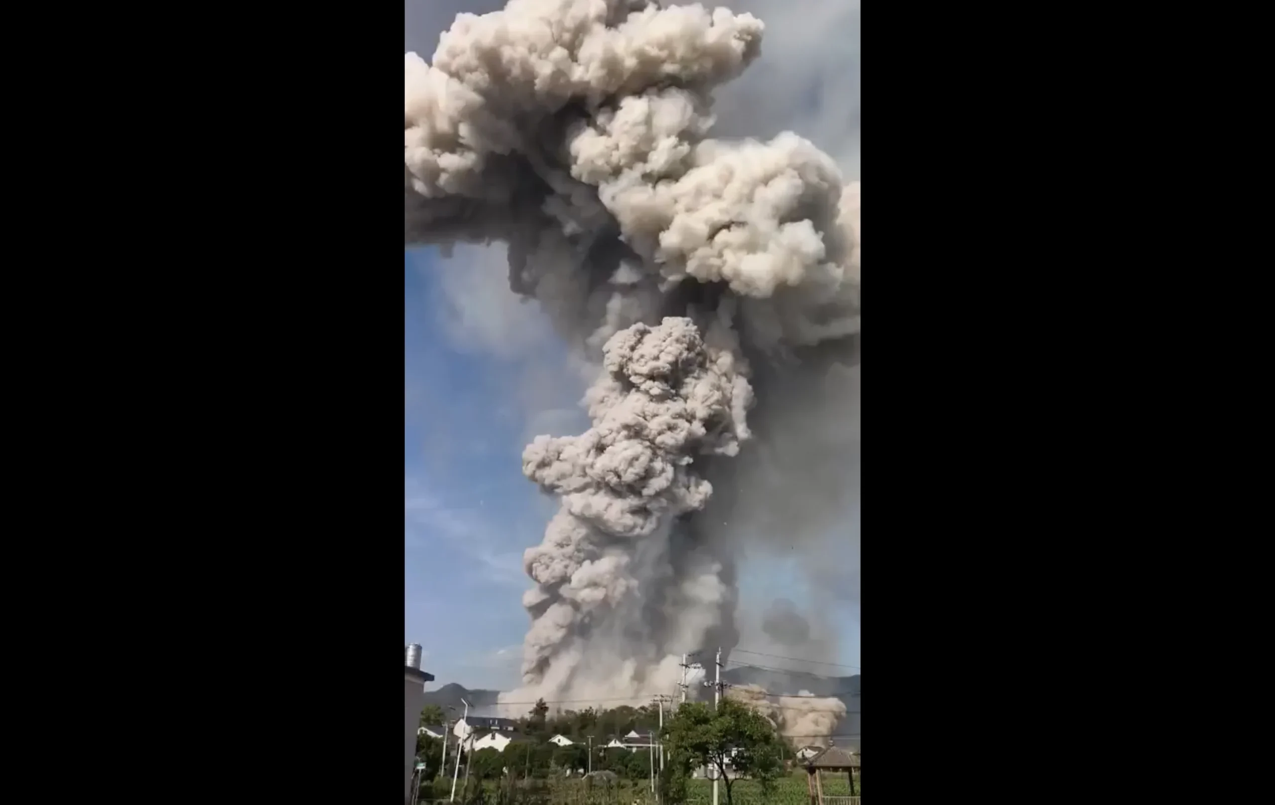 Explosion at fireworks plant in China kills 21, injures 61 in Jiangxi blast