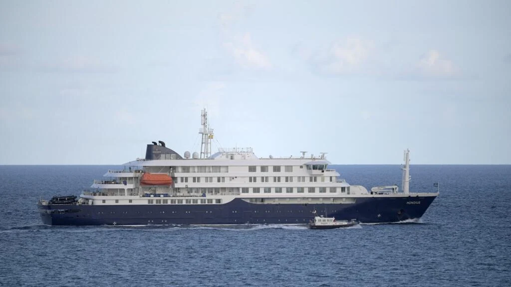 Hantavirus cruise ship docks in Rotterdam for emergency disinfection