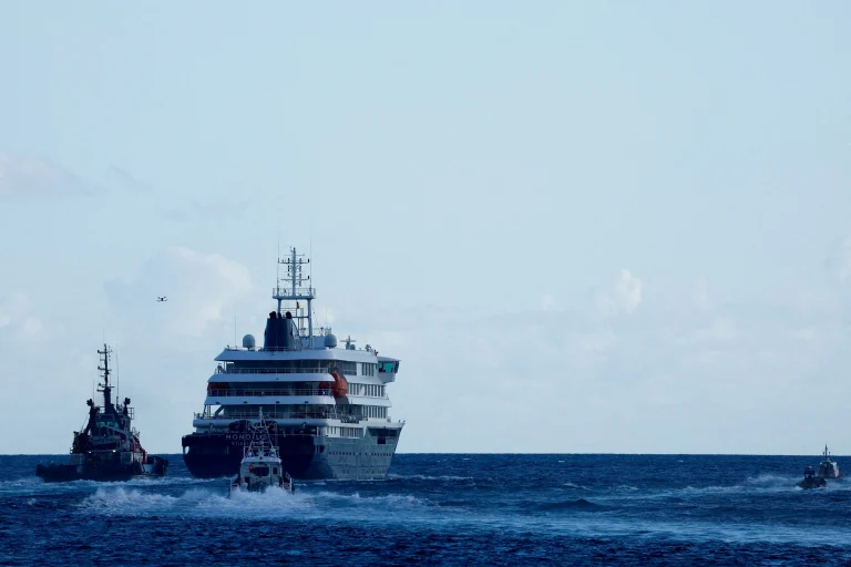 Canadian tourist hantavirus cruise outbreak