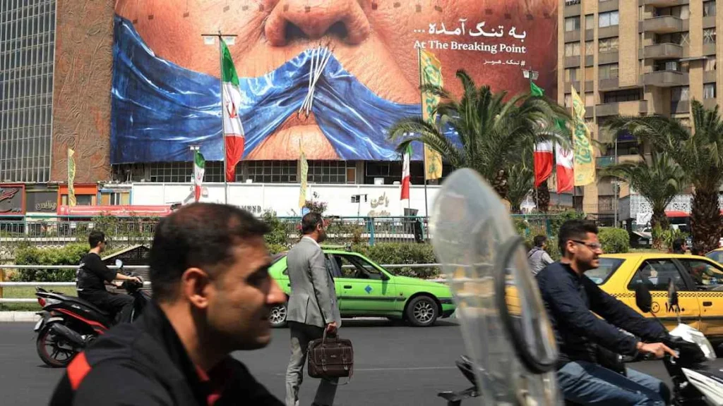 Oil Plunges, Stocks Surge as US Iran Deal Nears Completion