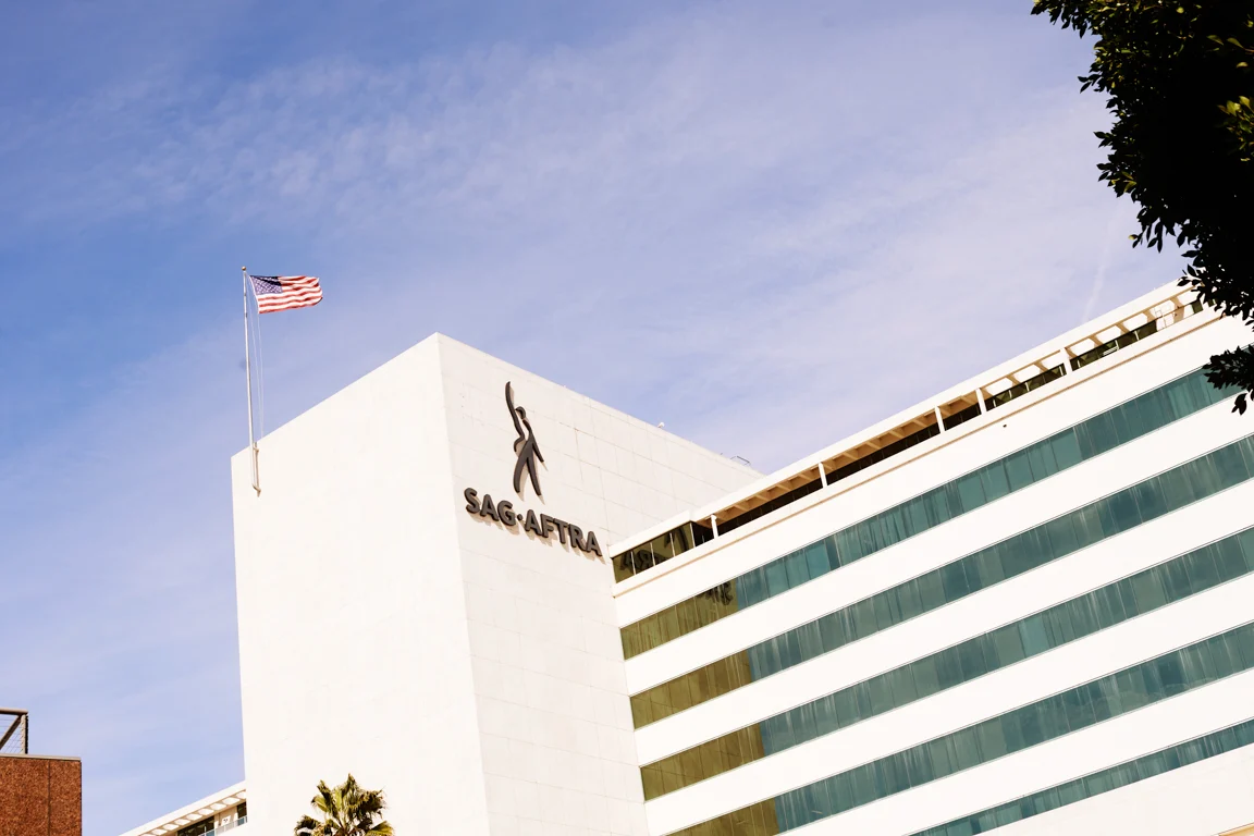 SAG-AFTRA Pension Merger Sparks Debate as Union Approves New Four‑Year Deal