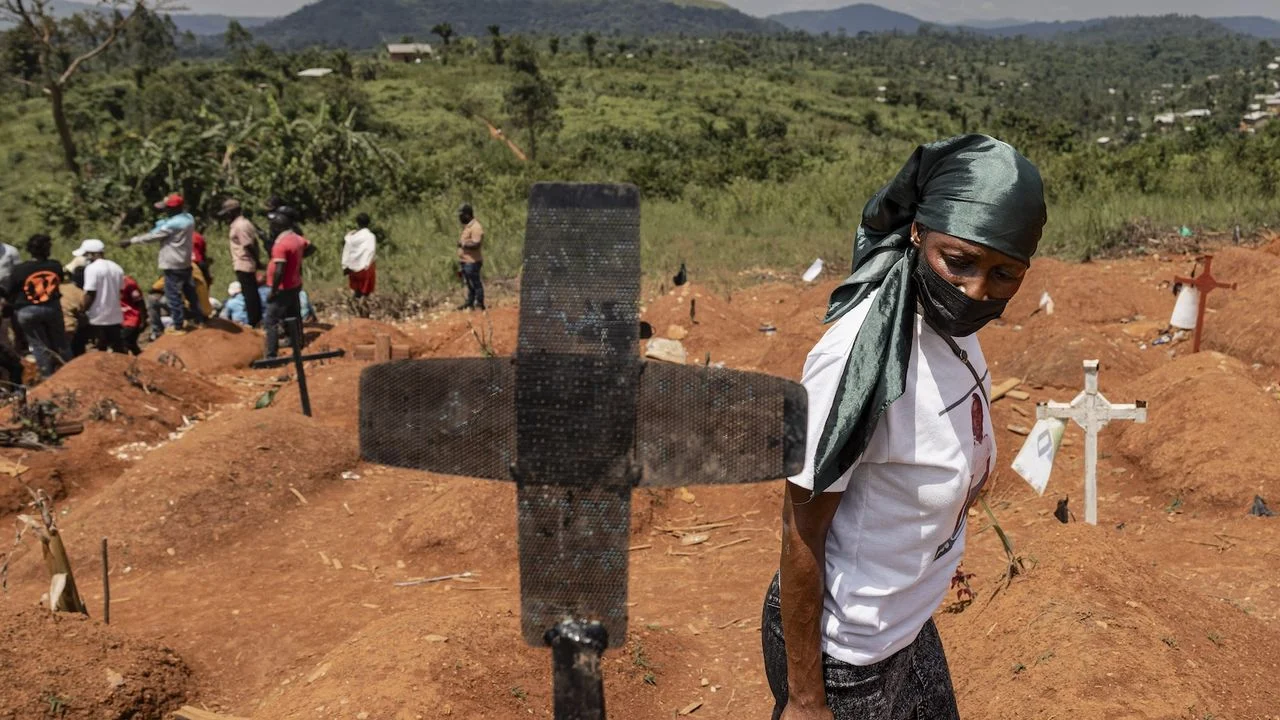 Ebola Outbreak Warning: Expert Says No Disease Is Contained