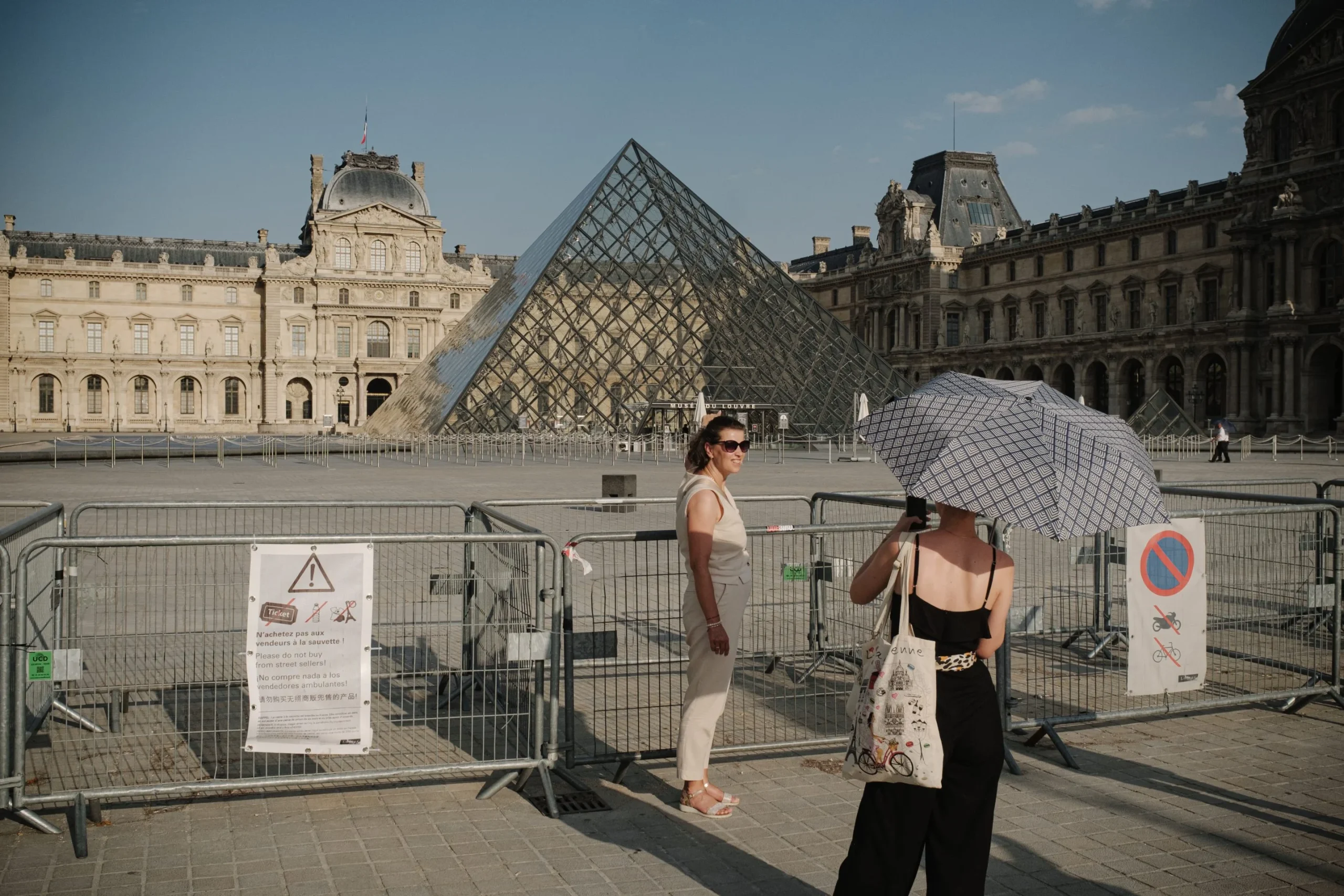 France Endures the Hottest Day in French History, Prompting Early Closures at the Louvre and Eiffel Tower