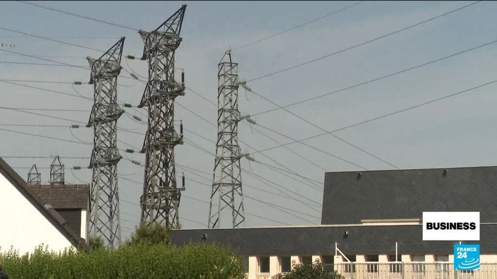 Heatwave Strains French Infrastructure: Power Cuts, Melting Roads and EDF’s Nuclear Curtailment