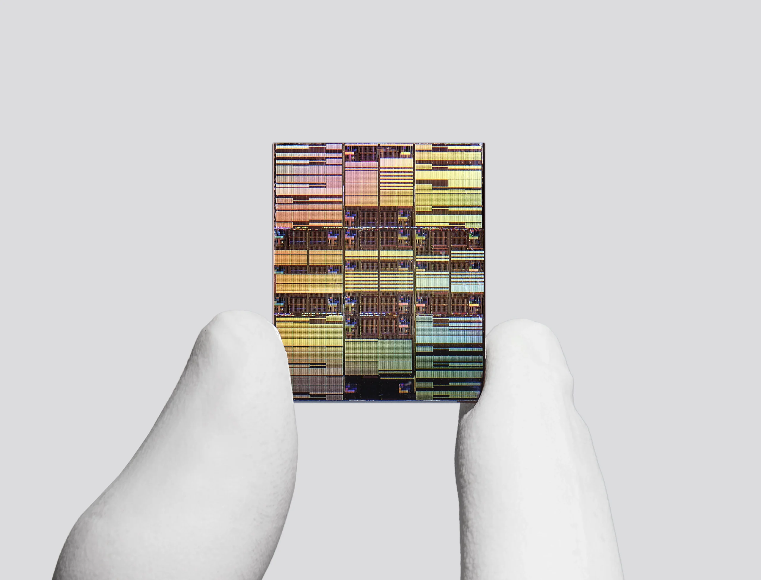 IBM Unveils Sub‑1 Nanometer Chip, Doubling Transistor Density