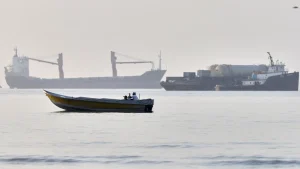 Iran threatens vessels in Strait of Hormuz