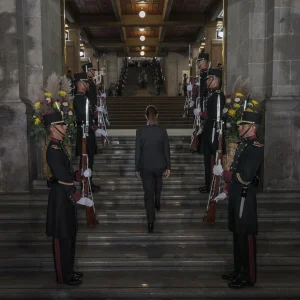 Mexican officials informants shift