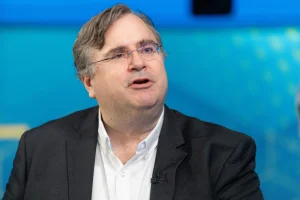 Reid Hoffman critiques SpaceX AI