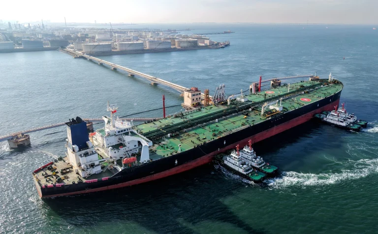 Strait of Hormuz oil traffic reopening