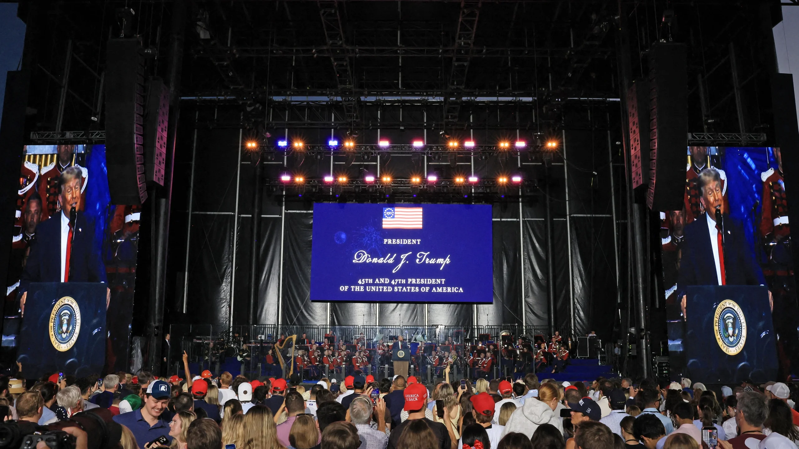 Trump State Fair rally draws record crowd amid empty patriotism