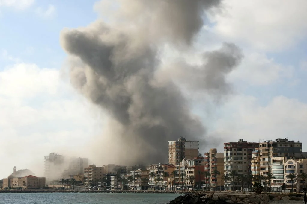 Trump Urges Immediate Israel Iran Ceasefire as Global Leaders Call for Restraint