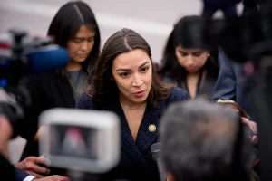 AOC confronts Trump over ICE