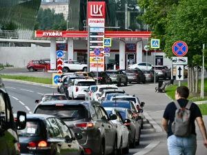 Drone strikes fuel crisis Russia