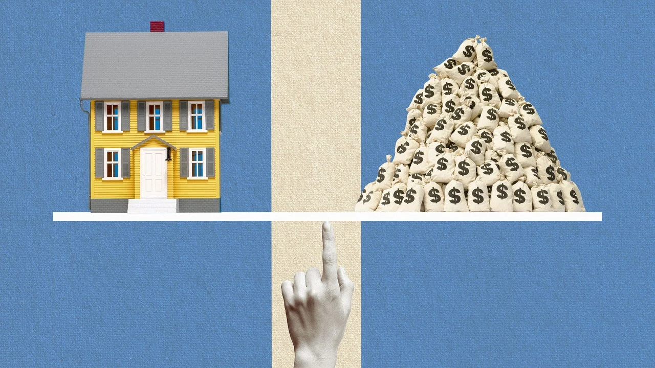Foreclosure Homes Deliver Deep Discounts as Buyers Hunt Value