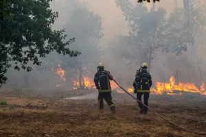 A400M over French wildfire