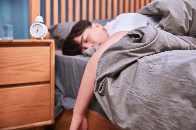 Ideal sleeping position guide