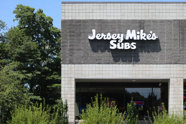 Jersey Mike’s IPO valuation headline