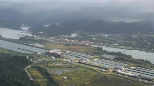 Panama Canal drought traffic reduction