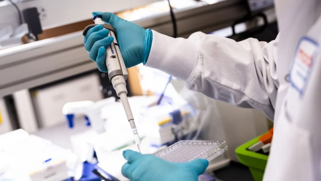 Personalized mRNA Cancer Vaccine Propels Moderna and Merck Shares to New Heights