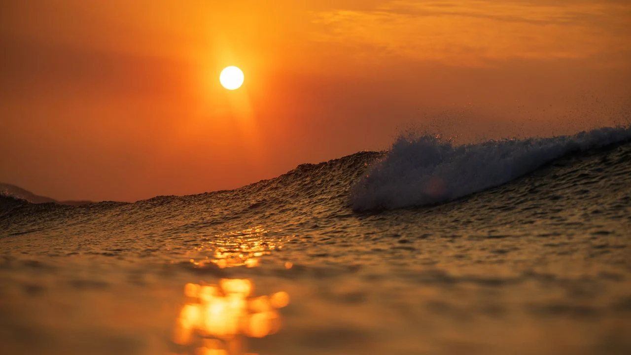 Record Ocean Temperature Hits New High as Supercharged El Niño Fuels Unprecedented Strain