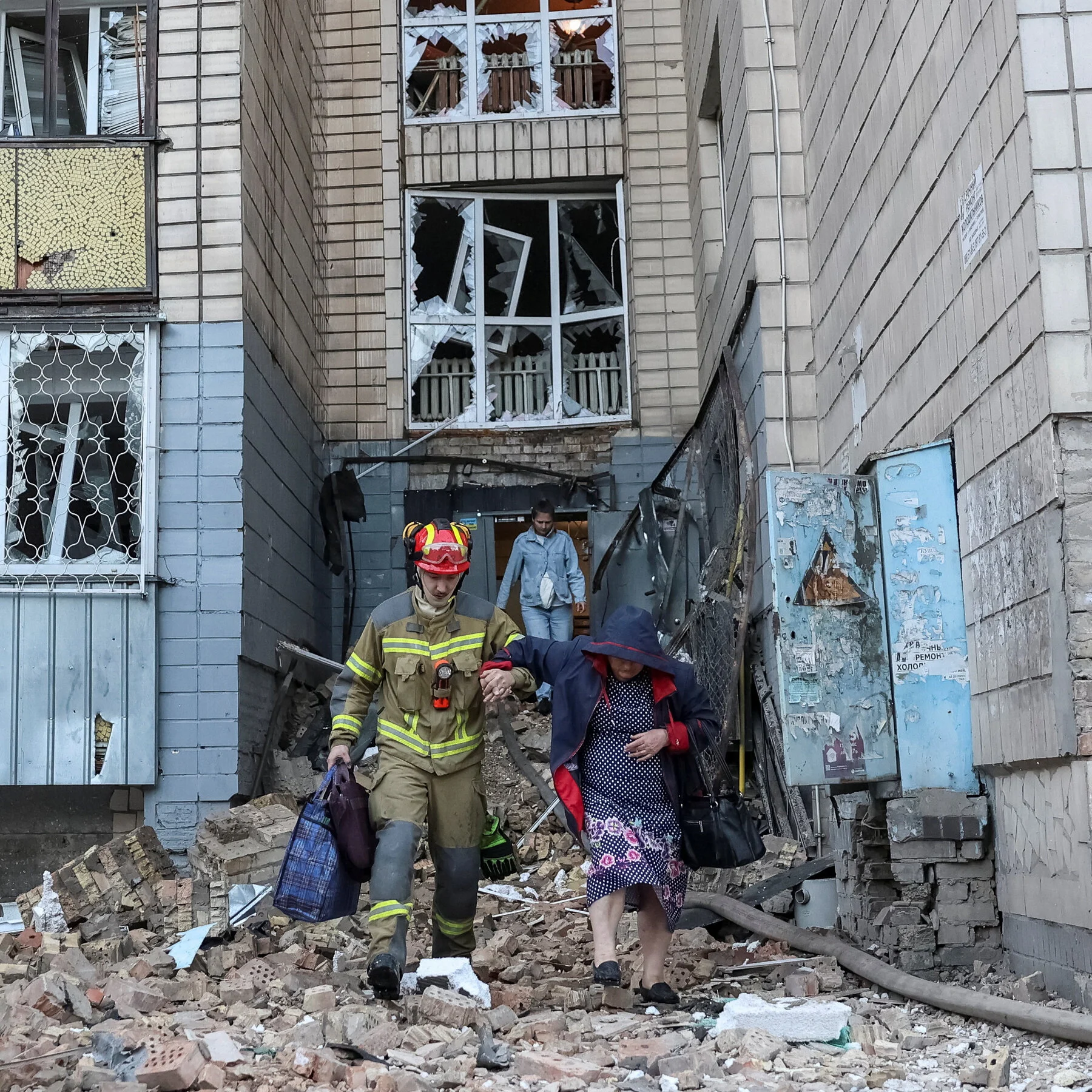 Russia missile barrage Exposes Kyiv’s Struggle to Shield Civilians