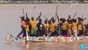 Saint-Louis pirogue race tradition