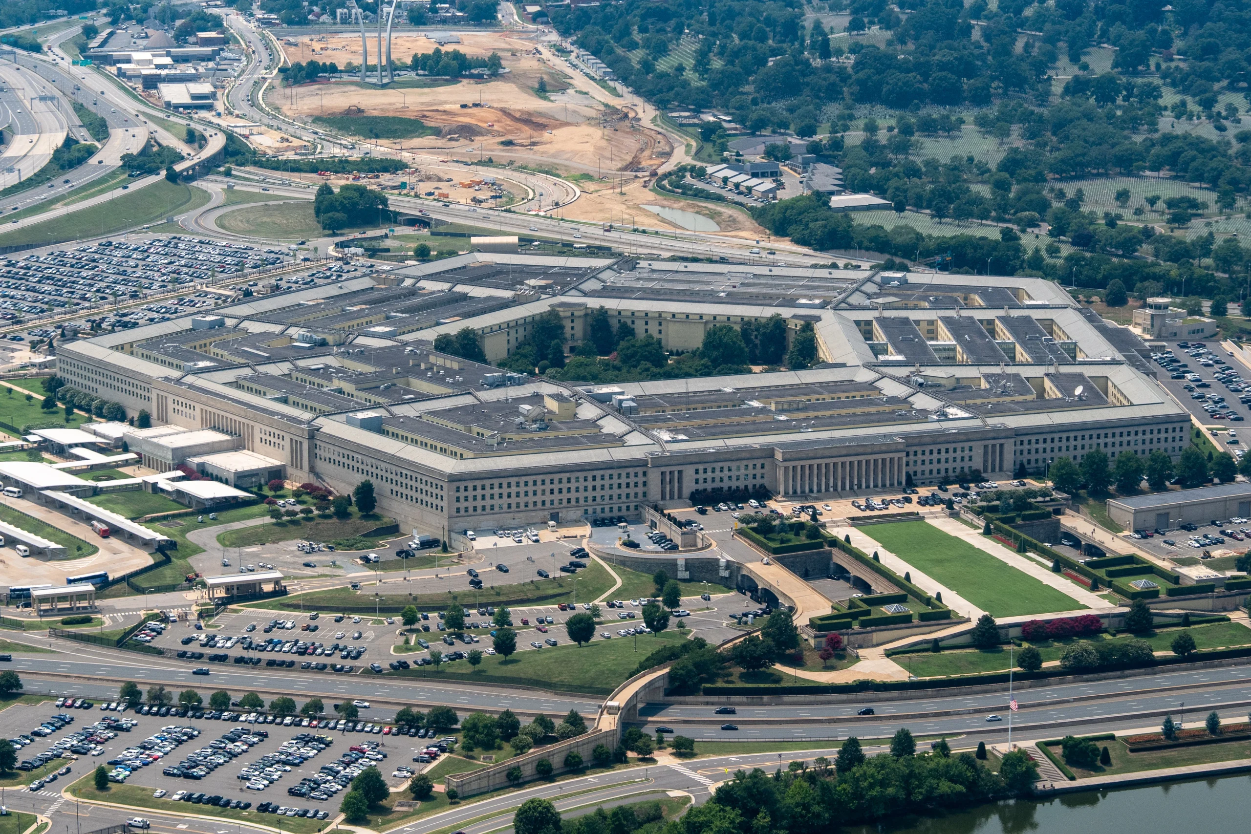 Iran War Inflation Sparks US Munitions Shortage, Congressional Report Warns