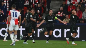Lens comeback win Champions League