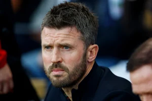 Manchester United Carrick demands response