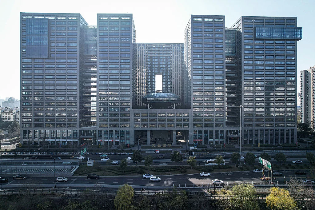 Taming the U.S.-China AI Race: Pragmatic Steps to Reduce Global Risk