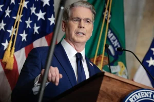 U.S. debt interest surge