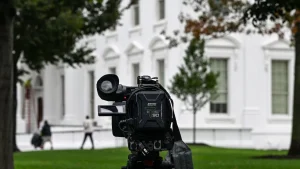 White House reinstates access reporters